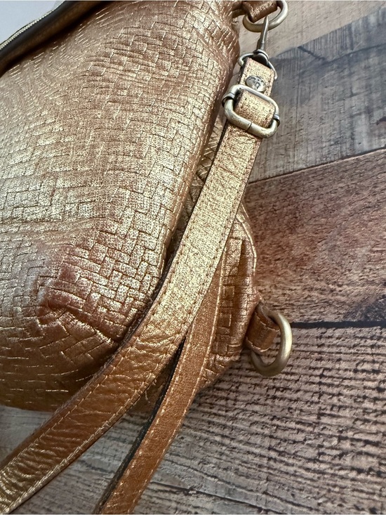 Patricia Nash Luzille Metallic Gold Convertible Textured Leather Backpack Bag main image 7